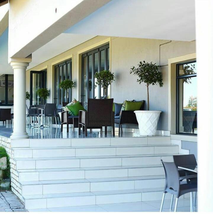 Aloe Lifestyle Hotel Eshowe Buitenkant foto